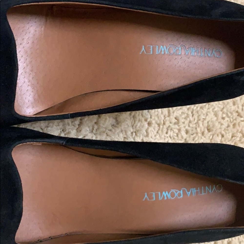 Heels - Picture 4 of 4